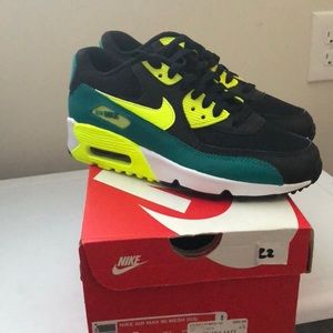 Brand new Nike air max 90 mesh